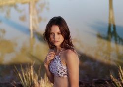 Фото №2 Изабель Корниш